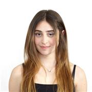 Especializada en pronunciación y conversaciones en lengua inglesa